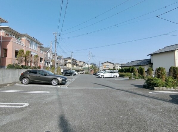 富士駅 バス20分  桜ヶ丘入り口下車：停歩3分 1階の物件外観写真